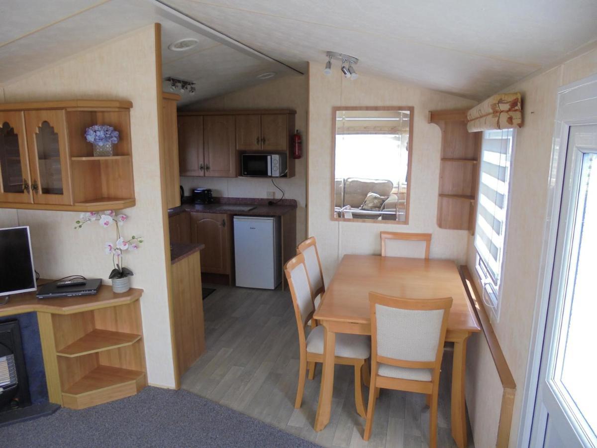 Waterside: Waterside Salisbury:- 6 Berth Large Wrap Around Veranda Ingoldmells Zewnętrze zdjęcie